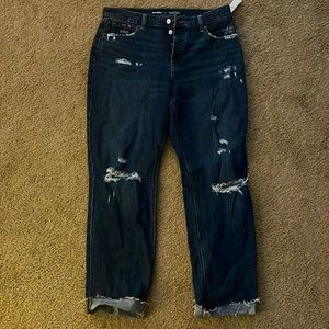 High Rise Slouchy Straight. 75% cotton , 24% lyocell 1% spandex/elastane.